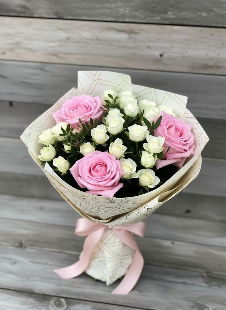 Букет цветов из: Розы в Старое Дрожжаное