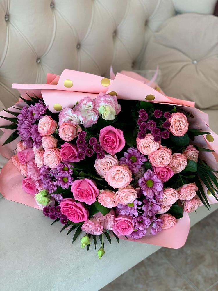 Букет цветов из: Хризантемы, Розы и Лизиантусы в Старое Дрожжаное