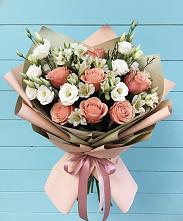 Букет цветов из:  Розы, Альстромерии и Лизиантусы в Старое Дрожжаное