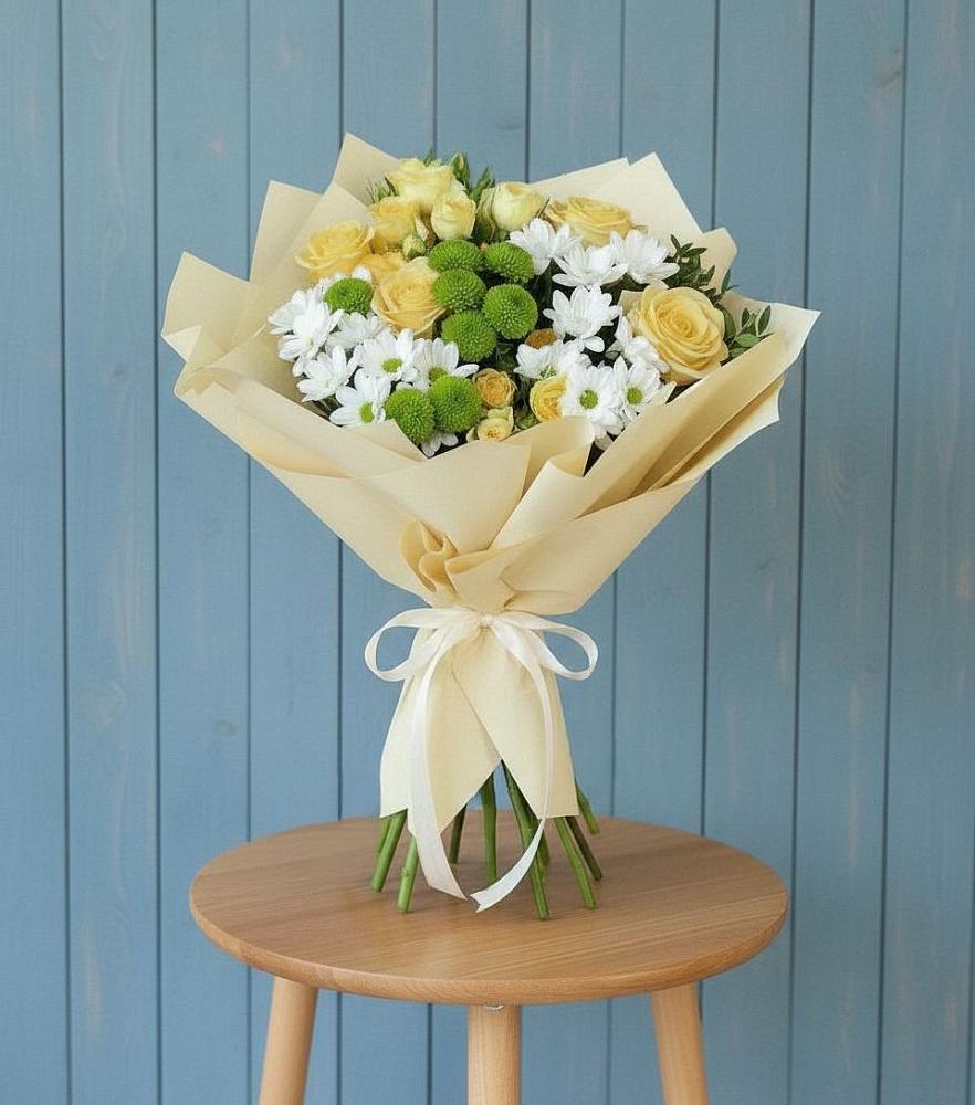 Букет цветов из: Хризантемы и Розы в Старое Дрожжаное