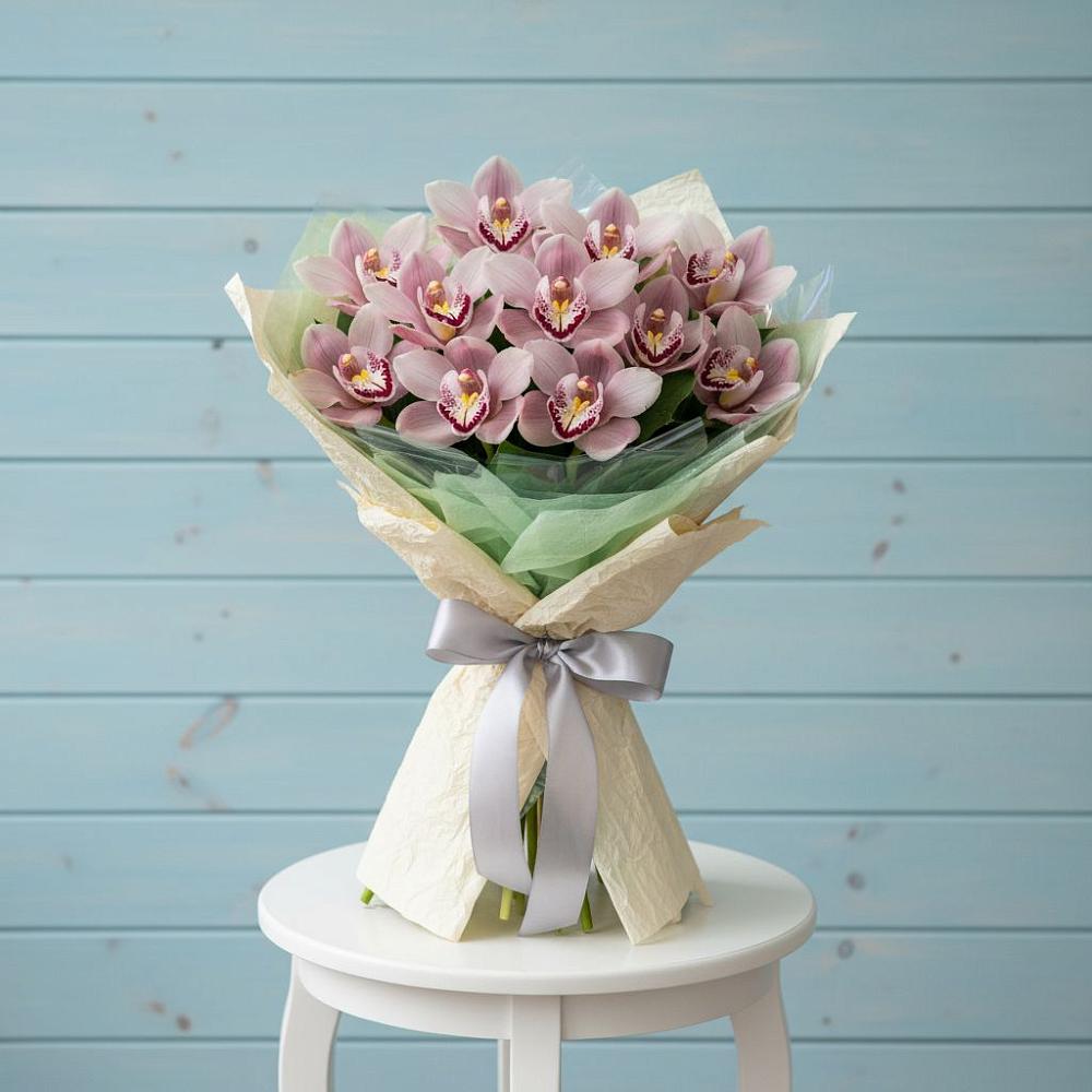 Букет цветов из: Орхидеи и Розы в Старое Дрожжаное