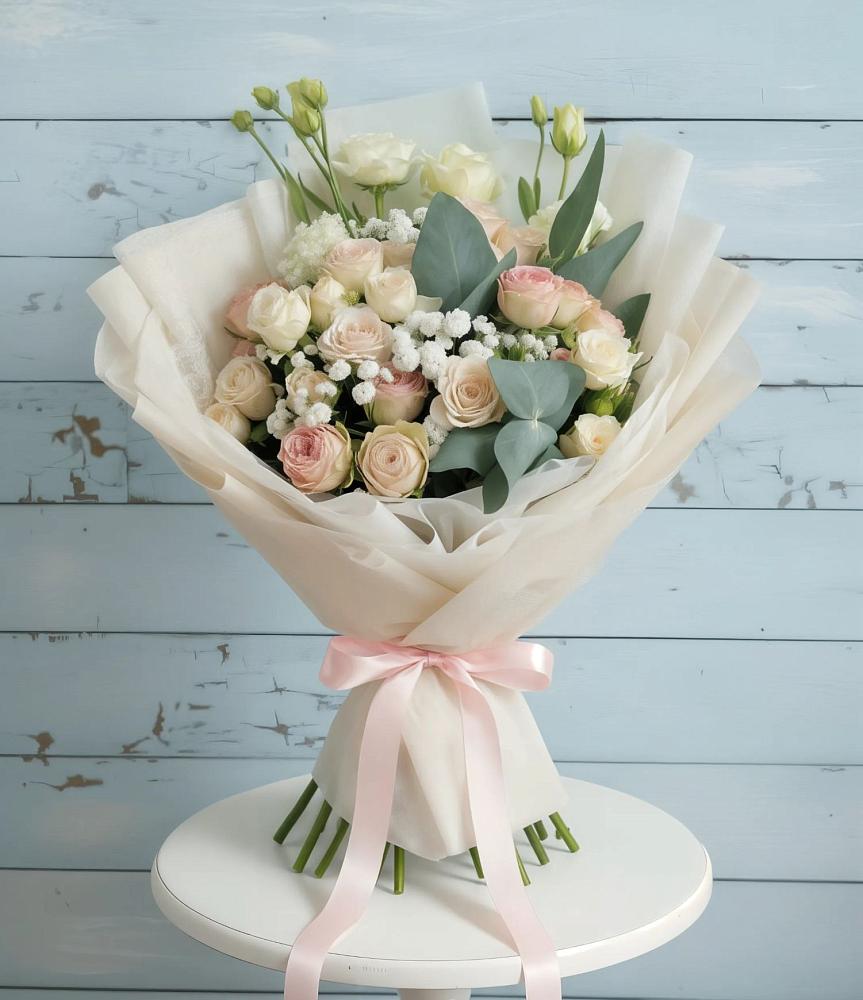 Букет цветов из: Розы и Лизиантусы в Старое Дрожжаное