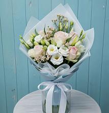 Букет цветов из:  Розы и Лизиантусы в Старое Дрожжаное