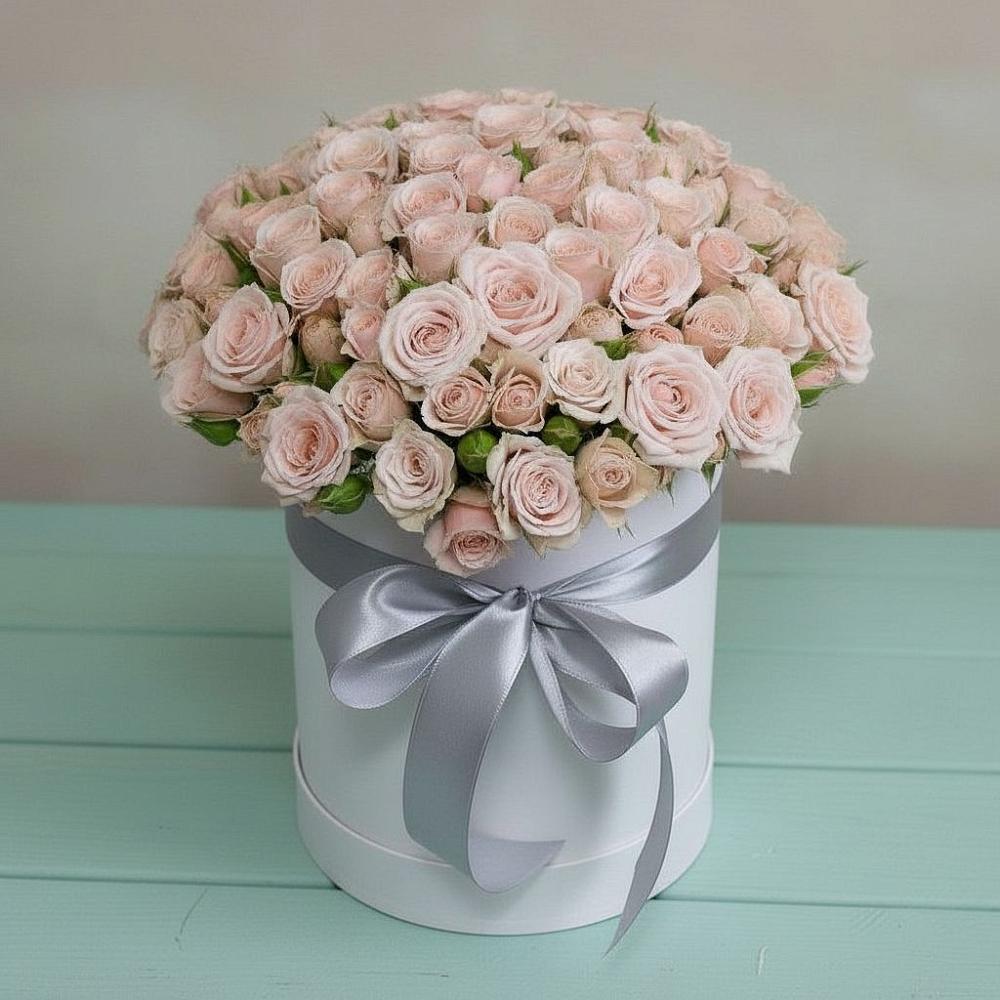 Цветочная композиция из Розы в шляпной коробке в Старое Дрожжаное